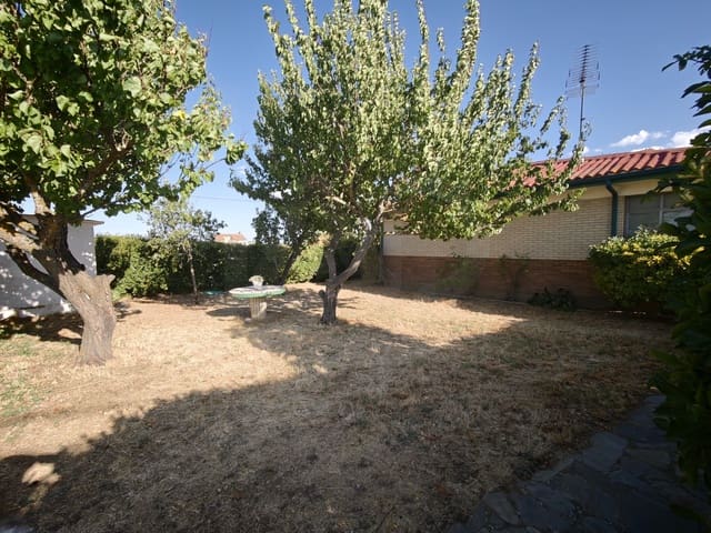 3 camera da letto Casa in vendita in Matadeón de los Oteros con garage - 99.000 € (Rif: 10157110)
