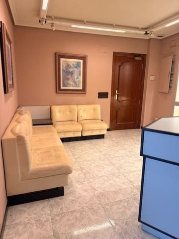 Kommersiell til salgs i Leon by - € 82 000 (Ref: 10157114)