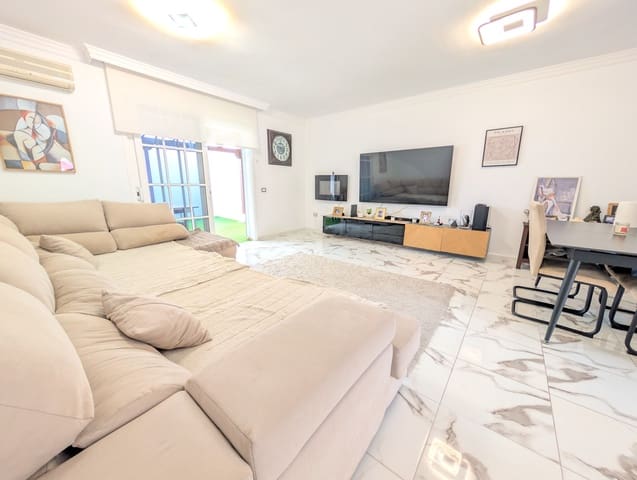 3 soveværelse Rækkehus til salg i Granadilla de Abona med garage - € 365.000 (Ref: 10157709)