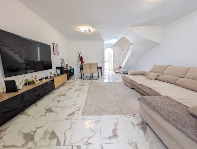 3 soveværelse Rækkehus til salg i Granadilla de Abona med garage - € 365.000 (Ref: 10157709)