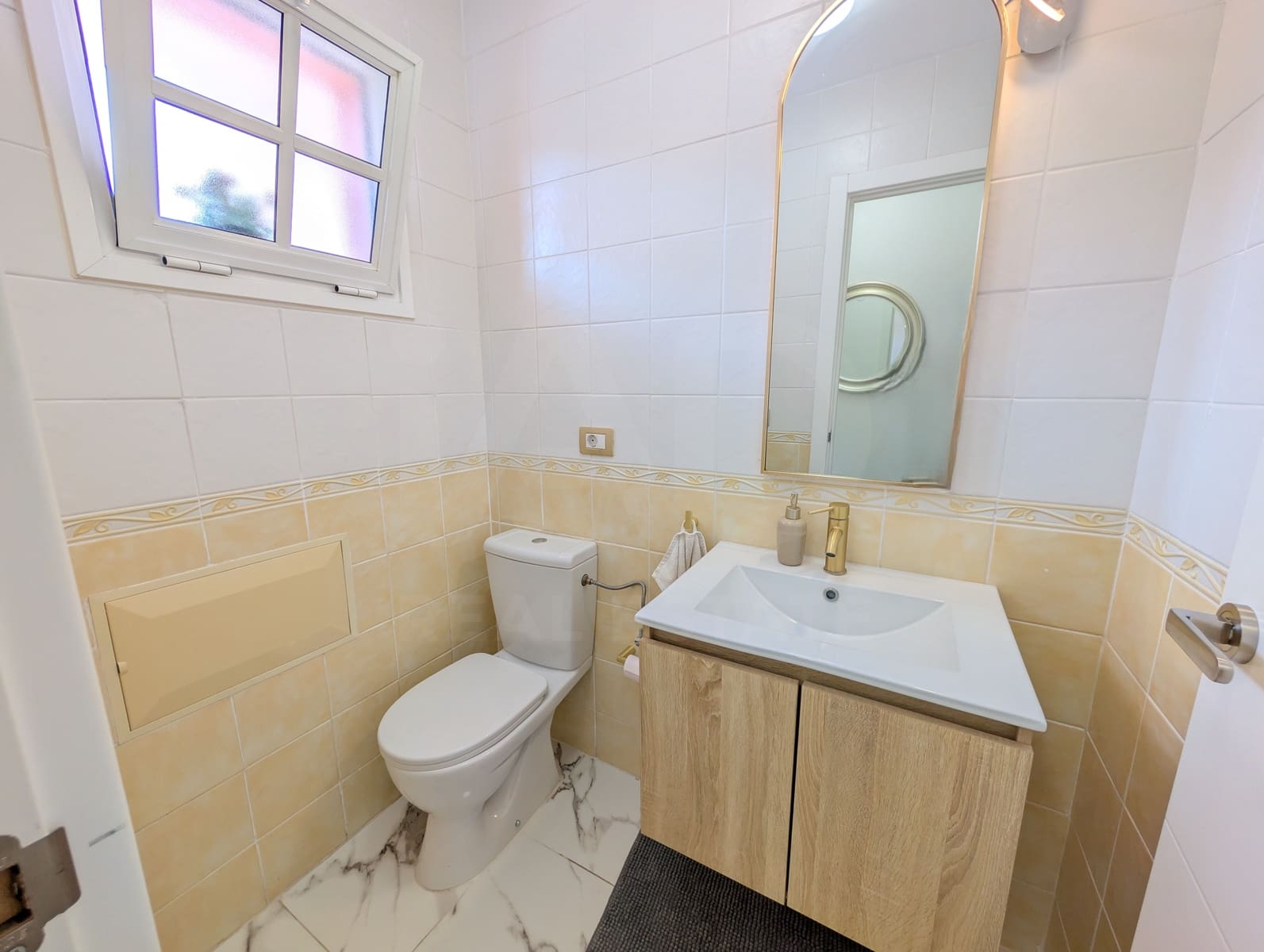 3 soveværelse Rækkehus til salg i Granadilla de Abona med garage - € 365.000 (Ref: 10157709)