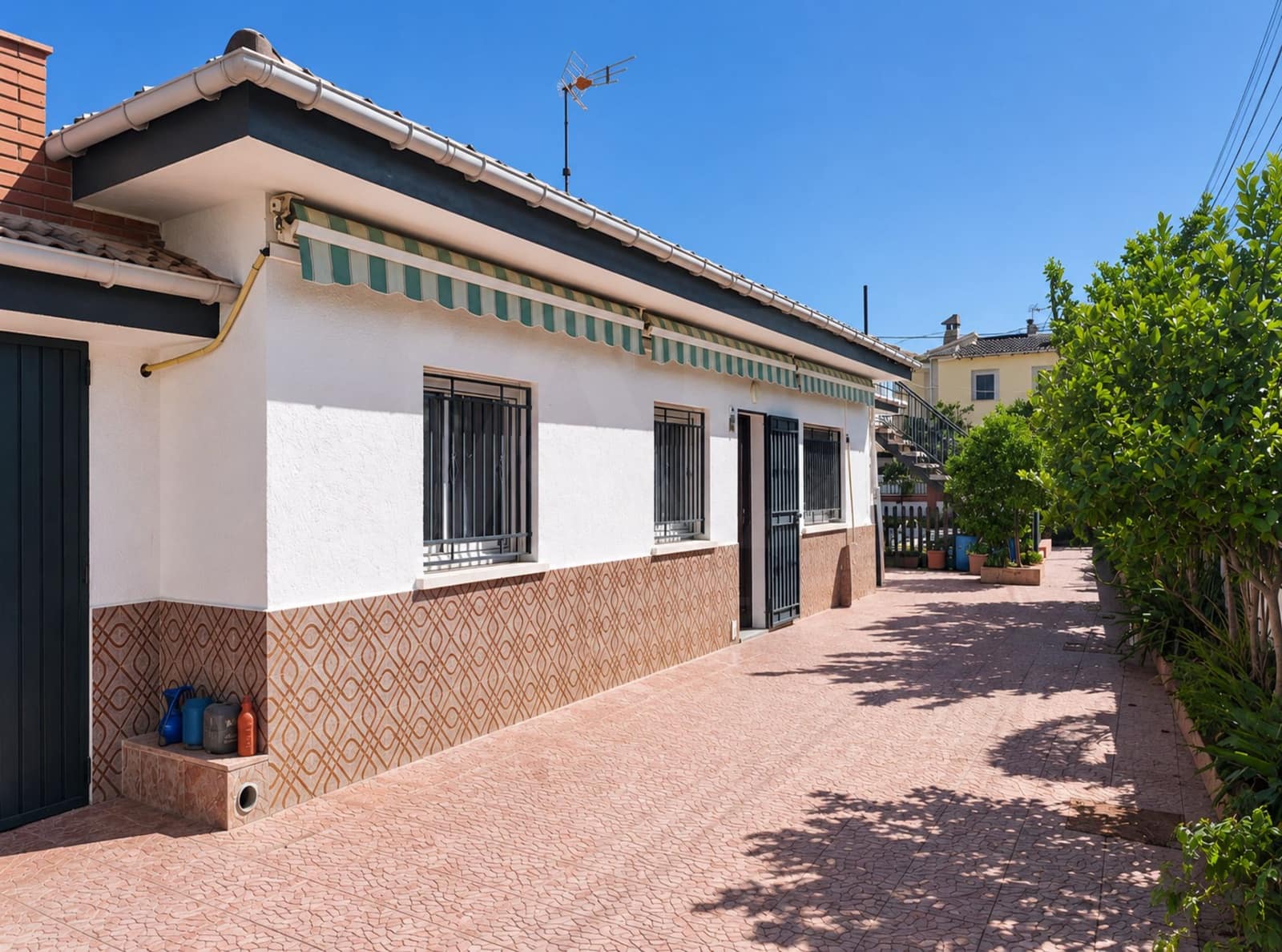 4 bedroom Townhouse for sale in Santa Oliva with pool garage - € 279,000 (Ref: 10157716)