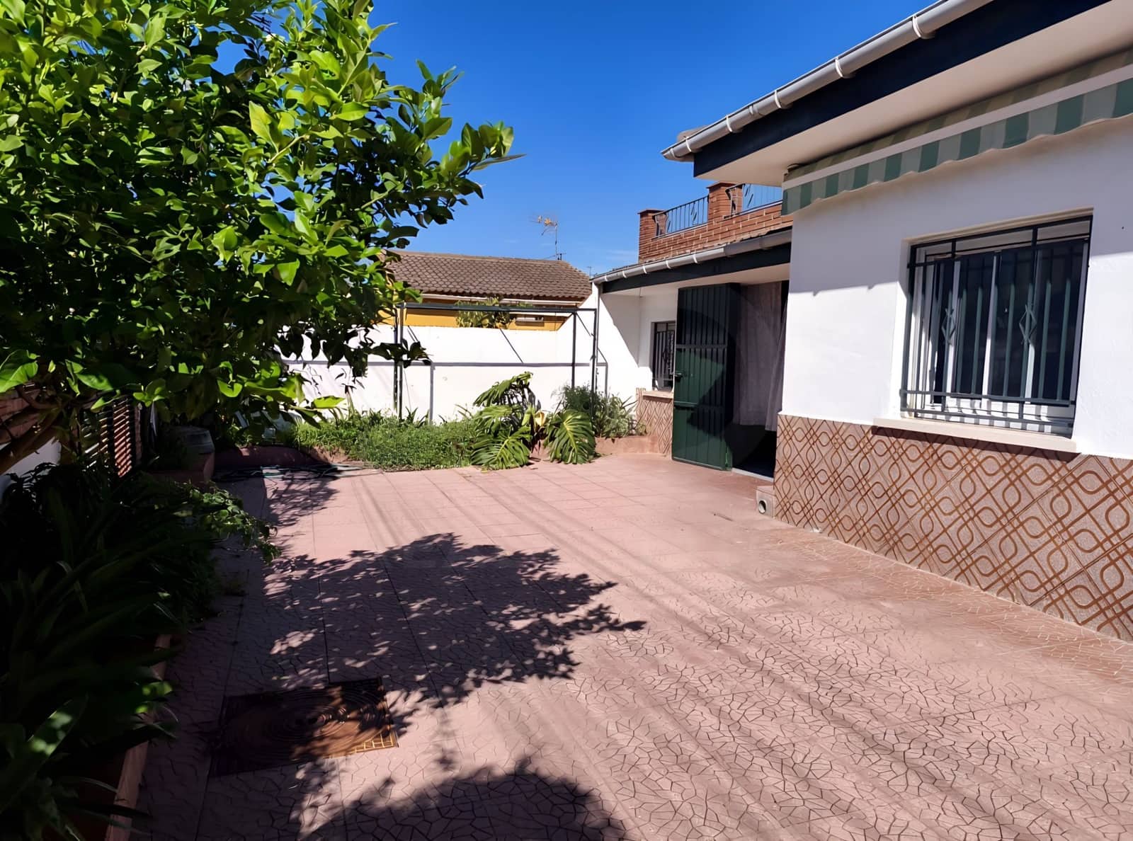 4 bedroom Townhouse for sale in Santa Oliva with pool garage - € 279,000 (Ref: 10157716)