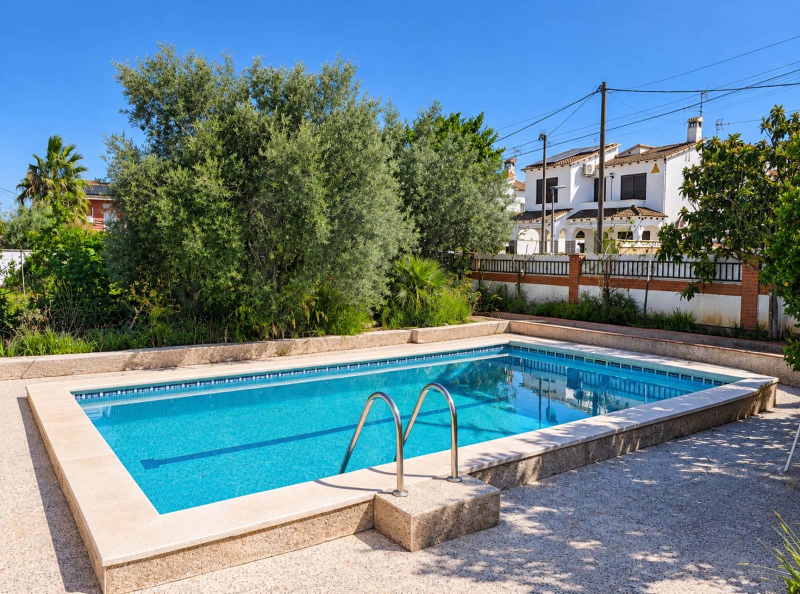 4 bedroom Townhouse for sale in Santa Oliva with pool garage - € 279,000 (Ref: 10157716)