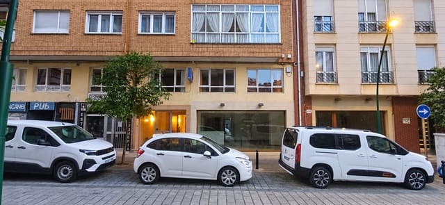 2 soveværelse Erhverv til salg i Torrelavega - € 45.000 (Ref: 10157719)