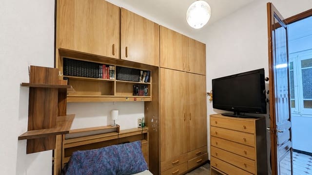 4 soverom Leilighet til salgs i La Nova Esquerra de L'Eixample, Barcelona by - € 496 000 (Ref: 10158582)