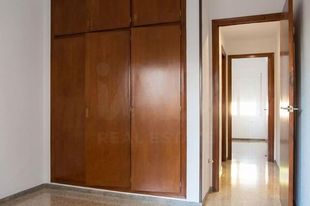 3 slaapkamer Appartement te koop in Caldes de Malavella - € 210.000 (Ref: 10158583)