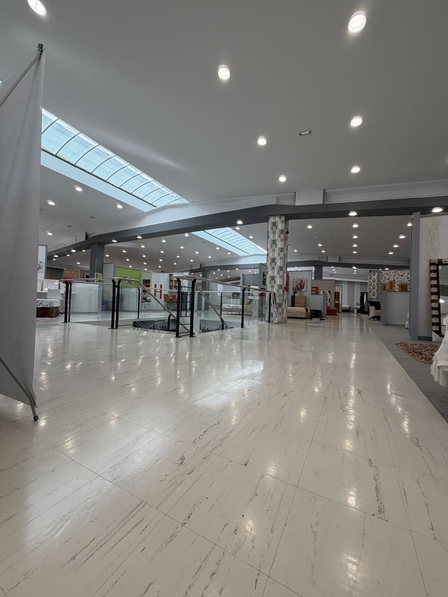 Commercial for sale in Medina del Campo with garage - € 650,000 (Ref: 10158584)