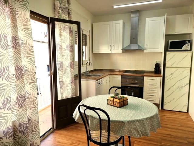 2 slaapkamer Huis te koop in L'Ametlla de Mar met garage - € 230.000 (Ref: 10158585)