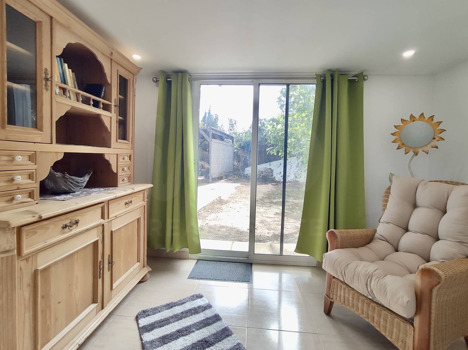 5 bedroom Finca/Country House for sale in Pedralba with pool - € 375,000 (Ref: 10158586)