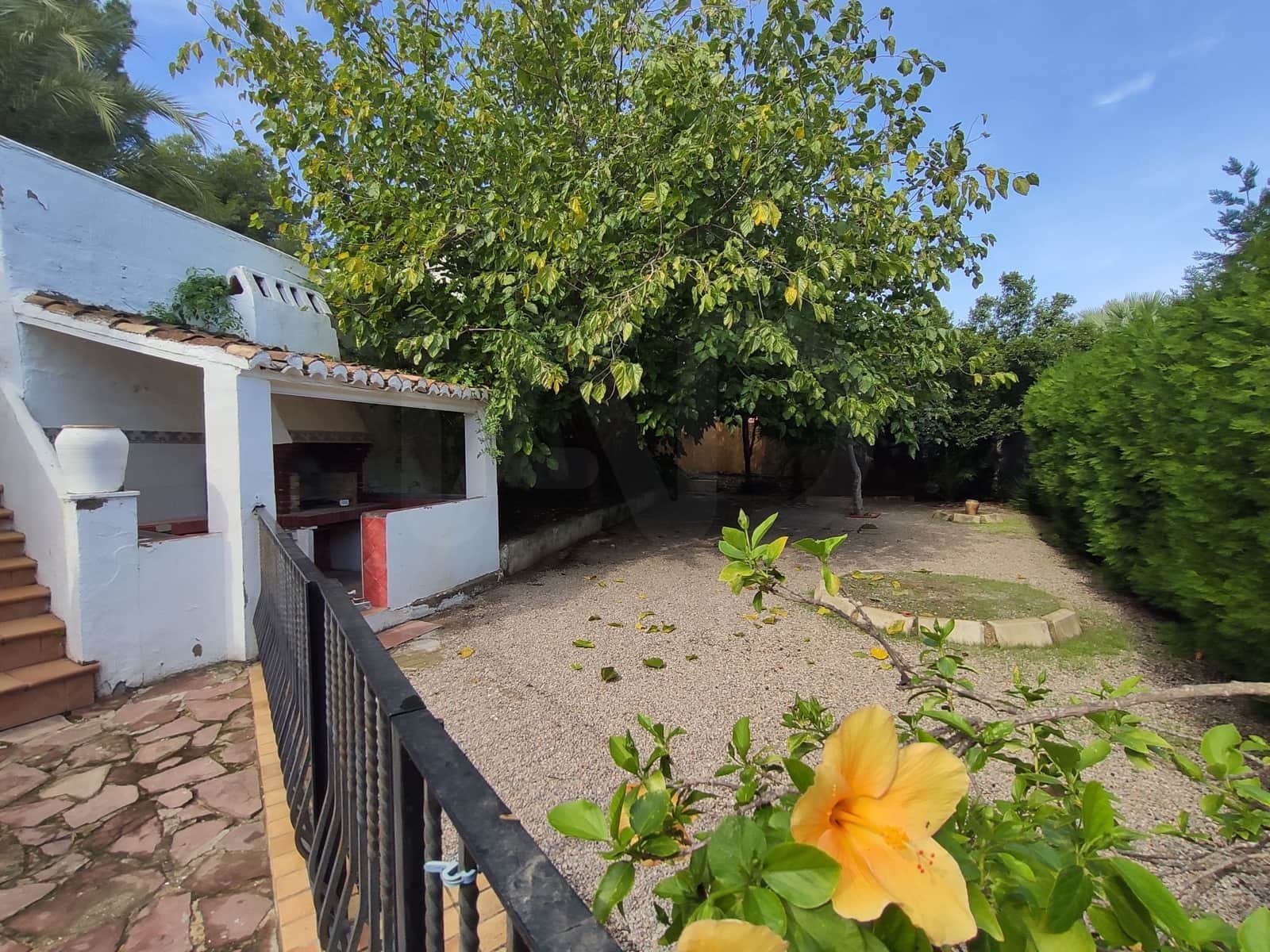 5 bedroom Finca/Country House for sale in Pedralba with pool - € 375,000 (Ref: 10158586)