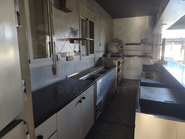 Gewerbe zu vermieten in La Bisbal del Penedès - 450 € (Ref: 10158606)
