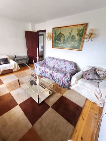 3 bedroom Apartment for rent in Almanza with garage - € 450 (Ref: 10158607)