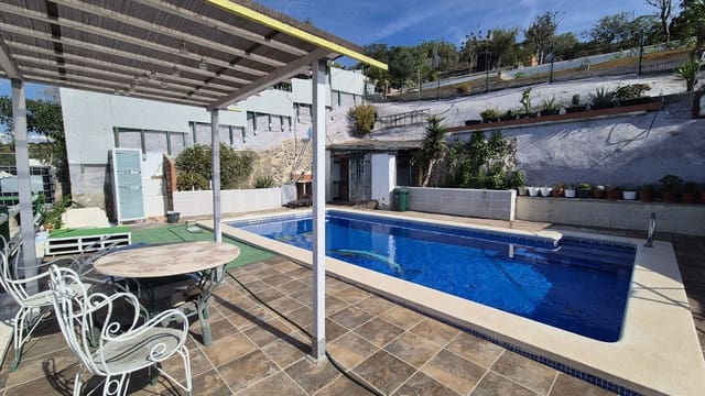 4 slaapkamer Huis te koop in Calafell met zwembad garage - € 369.000 (Ref: 10158891)