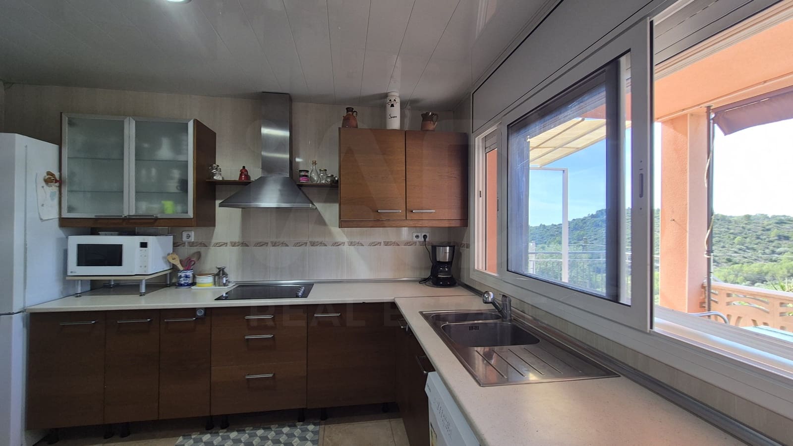4 bedroom Villa for sale in Calafell with pool garage - € 369,000 (Ref: 10158891)