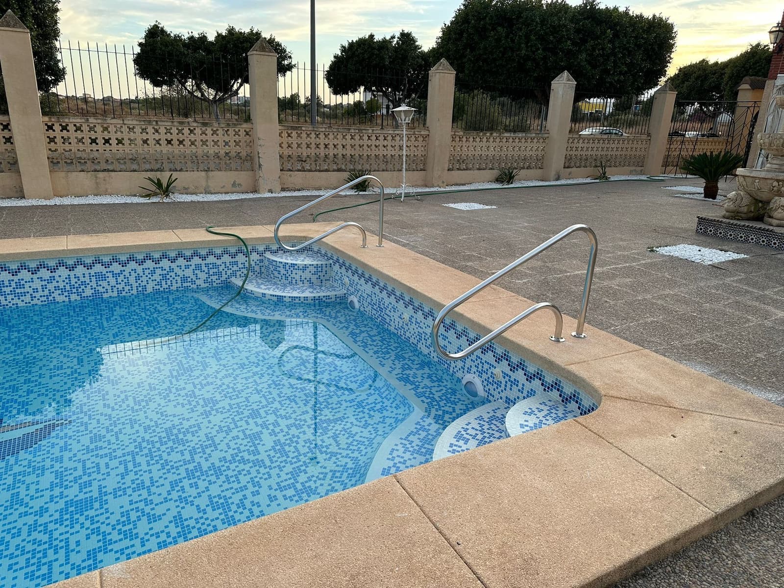 4 bedroom Villa for sale in La Villajoyosa / Vila Joiosa with pool garage - € 2,250,000 (Ref: 10158895)