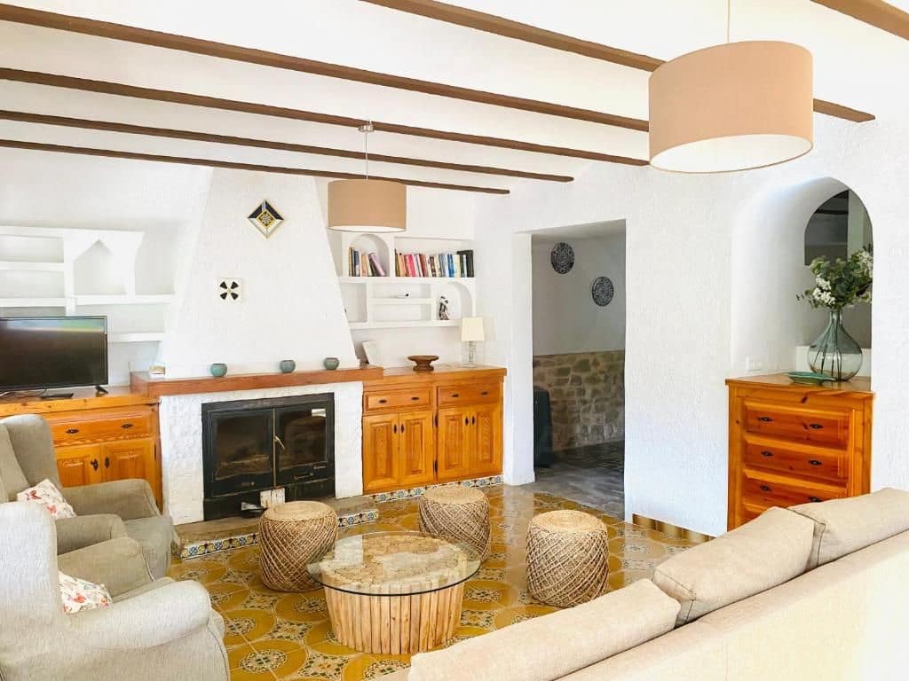 6 bedroom Townhouse for sale in La Carroja - € 285,000 (Ref: 10158897)