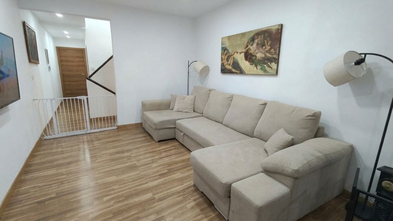 4 sypialnia Dom na sprzedaż w Castello de la Plana z garażem - 270 000 € (Ref: 10158899)