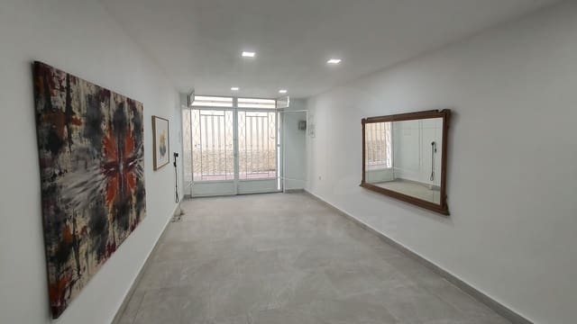4 sypialnia Dom na sprzedaż w Centro, Castelló de la Plana z garażem - 270 000 € (Ref: 10158899)