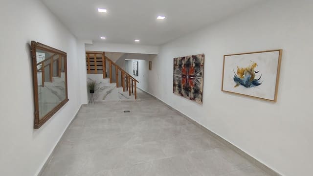4 sypialnia Dom na sprzedaż w Centro, Castelló de la Plana z garażem - 270 000 € (Ref: 10158899)