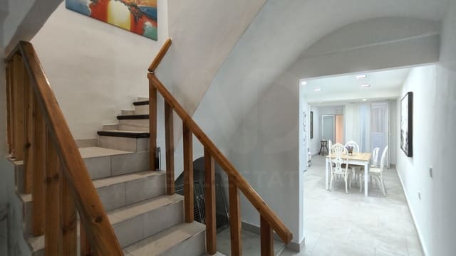 4 quarto Casa em Banda para venda em Centro, Castelló de la Plana com garagem - 270 000 € (Ref: 10158899)