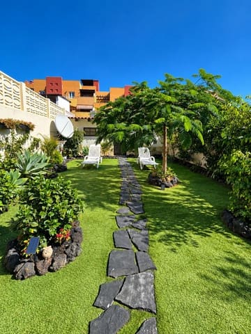 2 soverom Leilighet til salgs i Corralejo, La Oliva med svømmebasseng garasje - € 325 000 (Ref: 10158901)