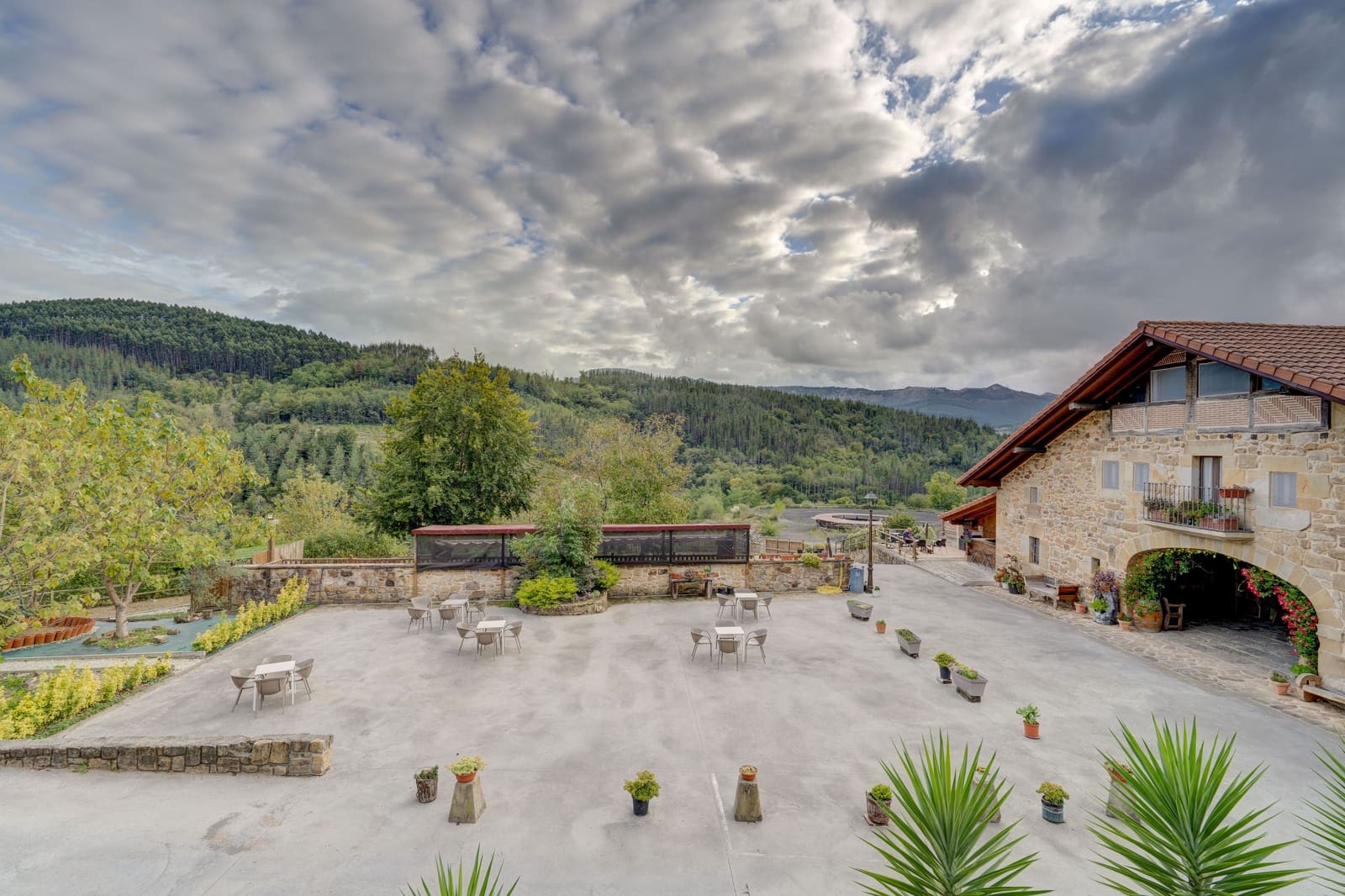 10 bedroom Finca/Country House for sale in Iurreta with garage - € 1,600,000 (Ref: 10158904)