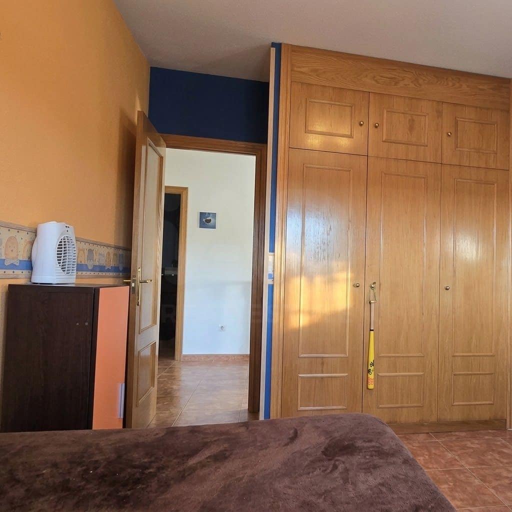 4 soveværelse Villa til salg i Ugena med garage - € 325.000 (Ref: 10159588)
