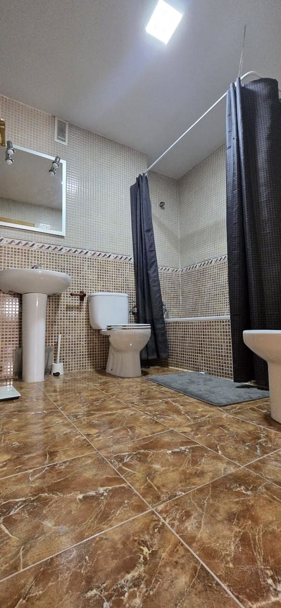 4 soveværelse Villa til salg i Ugena med garage - € 325.000 (Ref: 10159588)