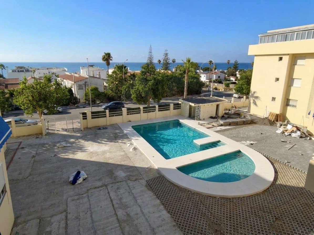 2 slaapkamer Appartement te koop in Rincon de la Victoria met zwembad garage - € 335.000 (Ref: 10159589)