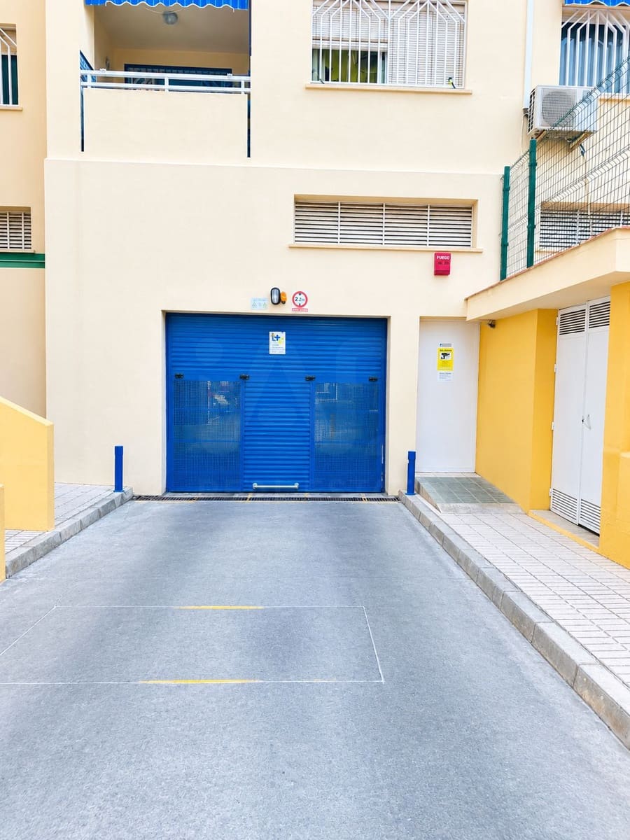 2 bedroom Apartment for sale in Rincon de la Victoria with pool garage - € 335,000 (Ref: 10159589)