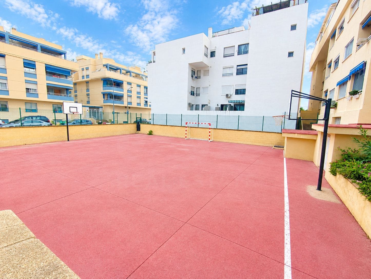 2 bedroom Apartment for sale in Rincon de la Victoria with pool garage - € 335,000 (Ref: 10159589)
