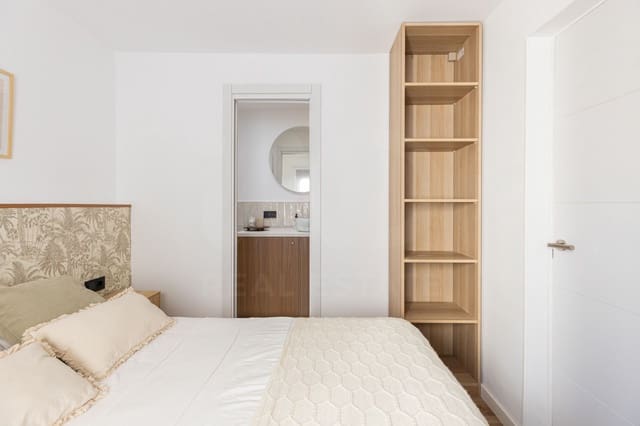 3 sovrum Radhus till salu i Badalona - 419 000 € (Ref: 10160293)