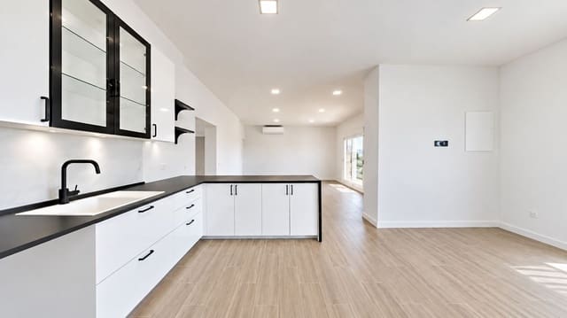 4 camera da letto Casa in vendita in Chiclana de la Frontera con piscina - 620.000 € (Rif: 10160297)