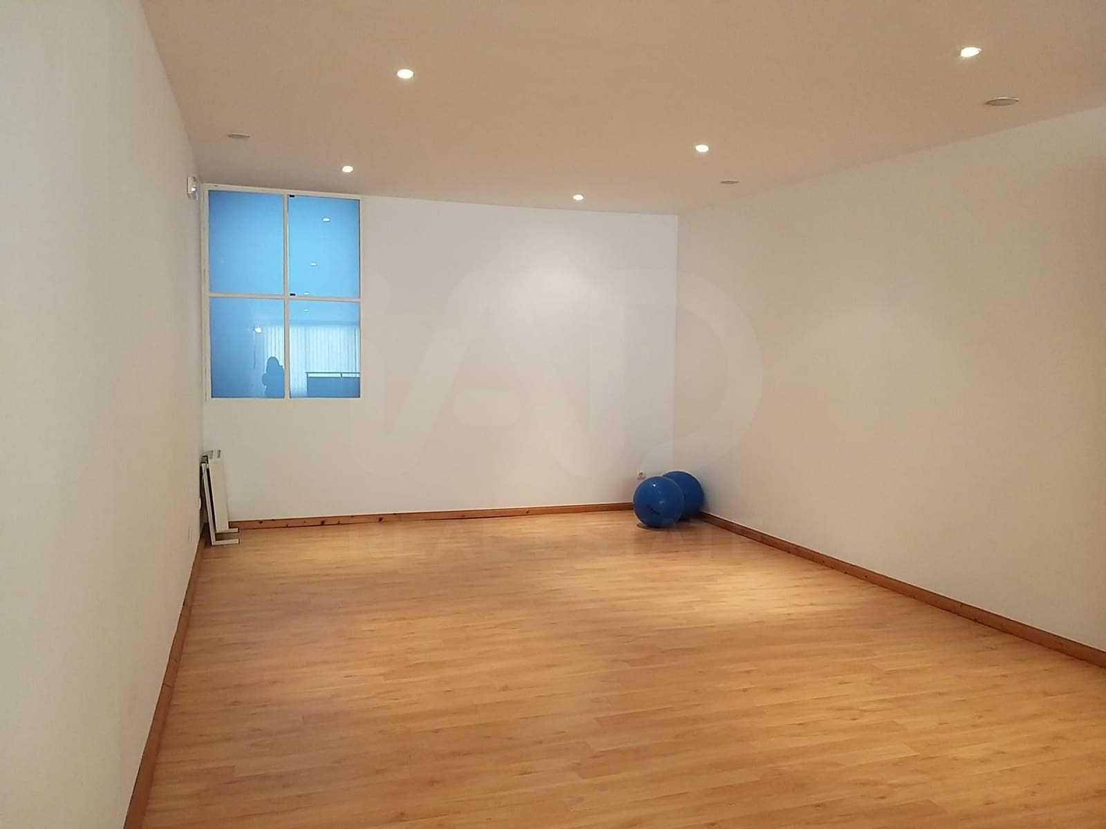 Kommersiell till salu i Ulldecona - 65 000 € (Ref: 10160816)