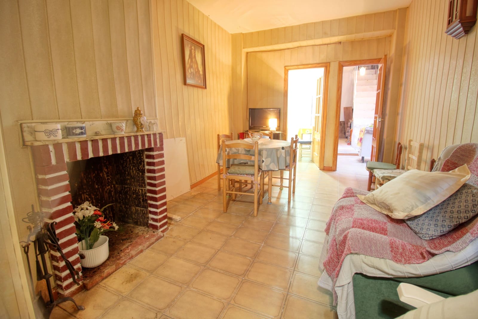 Byhus til salg i Oliva - € 80.000 (Ref: 10160830)