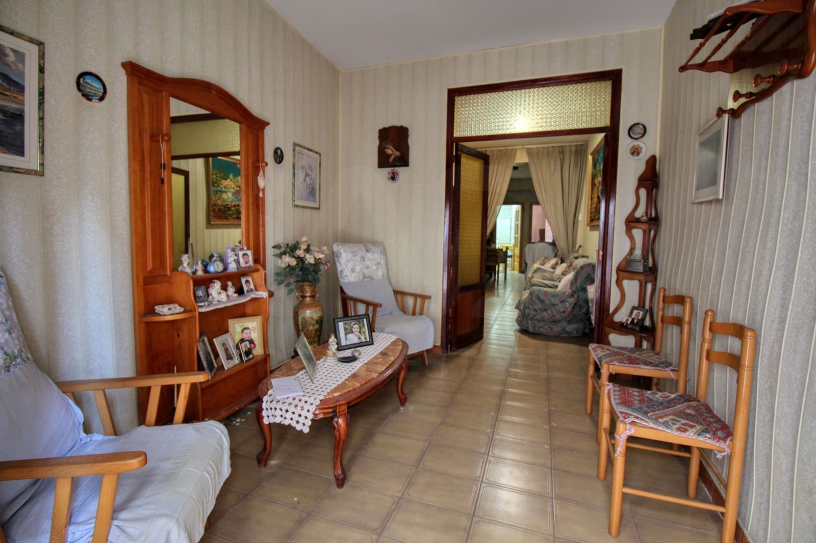 Byhus til salg i Oliva - € 80.000 (Ref: 10160830)