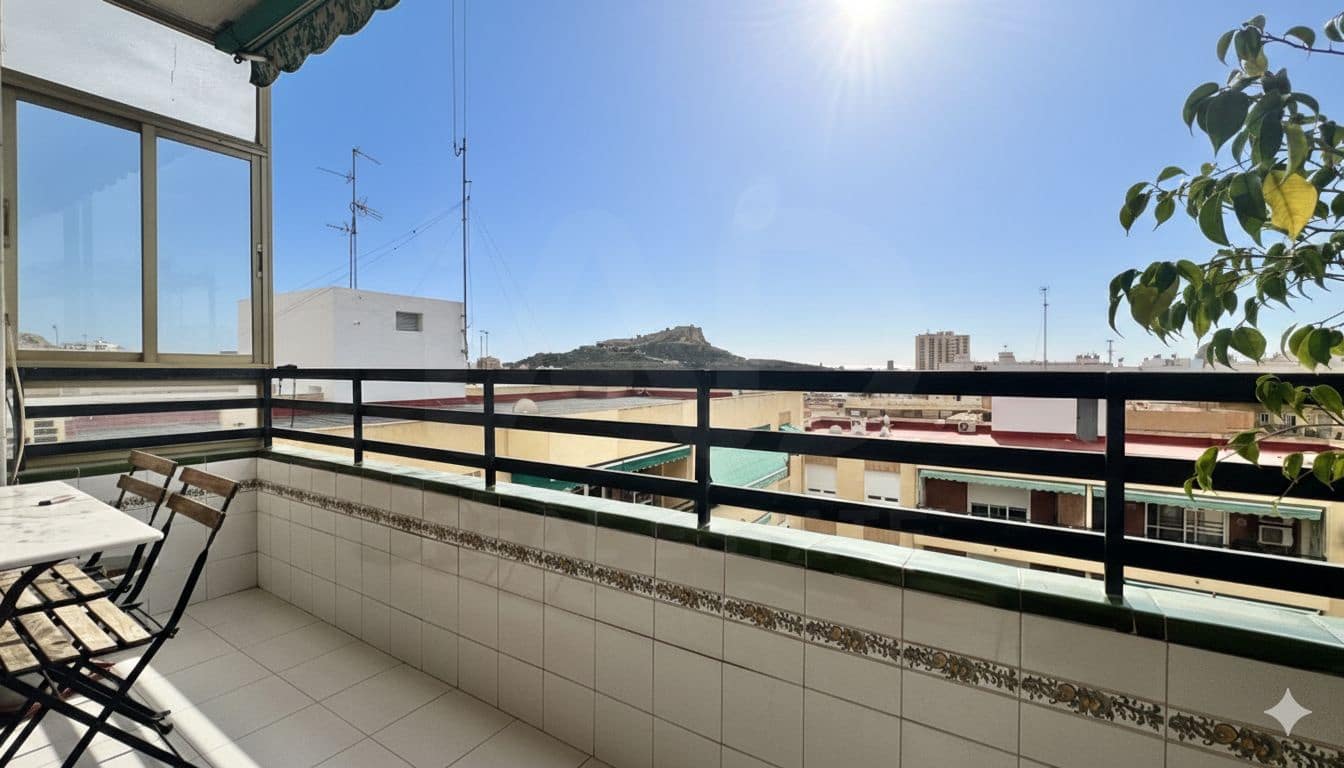 4 slaapkamer Penthouse te koop in Alicante stad met garage - € 223.000 (Ref: 10161491)
