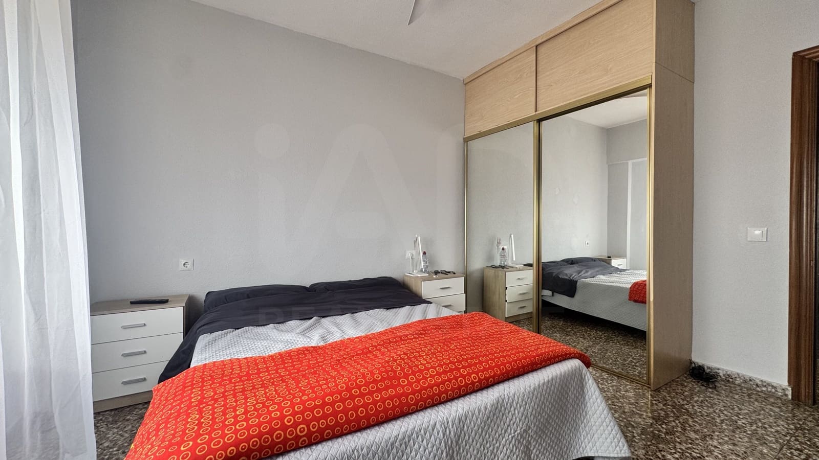 4 slaapkamer Penthouse te koop in Alicante stad met garage - € 223.000 (Ref: 10161491)