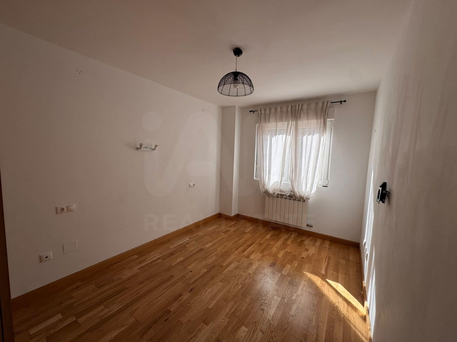 2 bedroom Apartment for sale in San Andres del Rabanedo with garage - € 175,000 (Ref: 10161994)