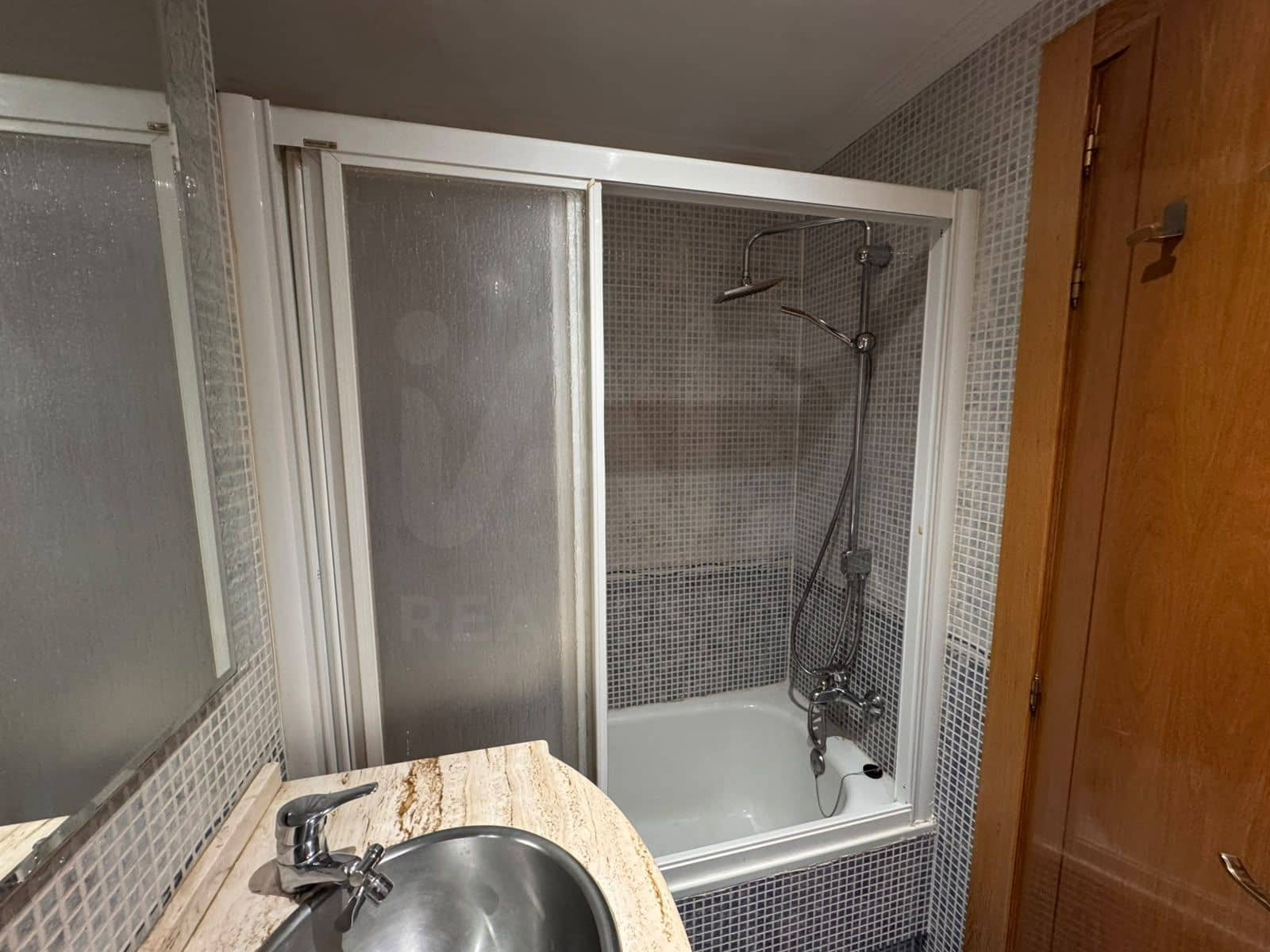 2 bedroom Apartment for sale in San Andres del Rabanedo with garage - € 175,000 (Ref: 10161994)