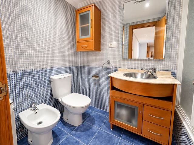 Apartamento de 2 habitaciones en San Andrés del Rabanedo en venta con garaje - 175.000 € (Ref: 10161994)
