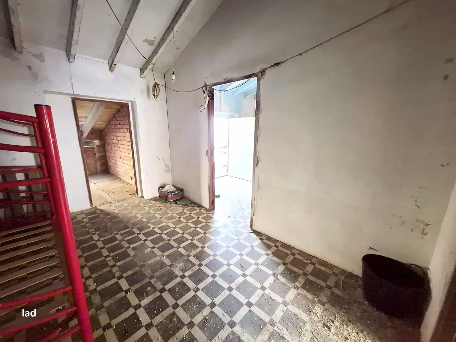 5 bedroom Townhouse for sale in Vall de Gallinera - € 79,000 (Ref: 10161995)
