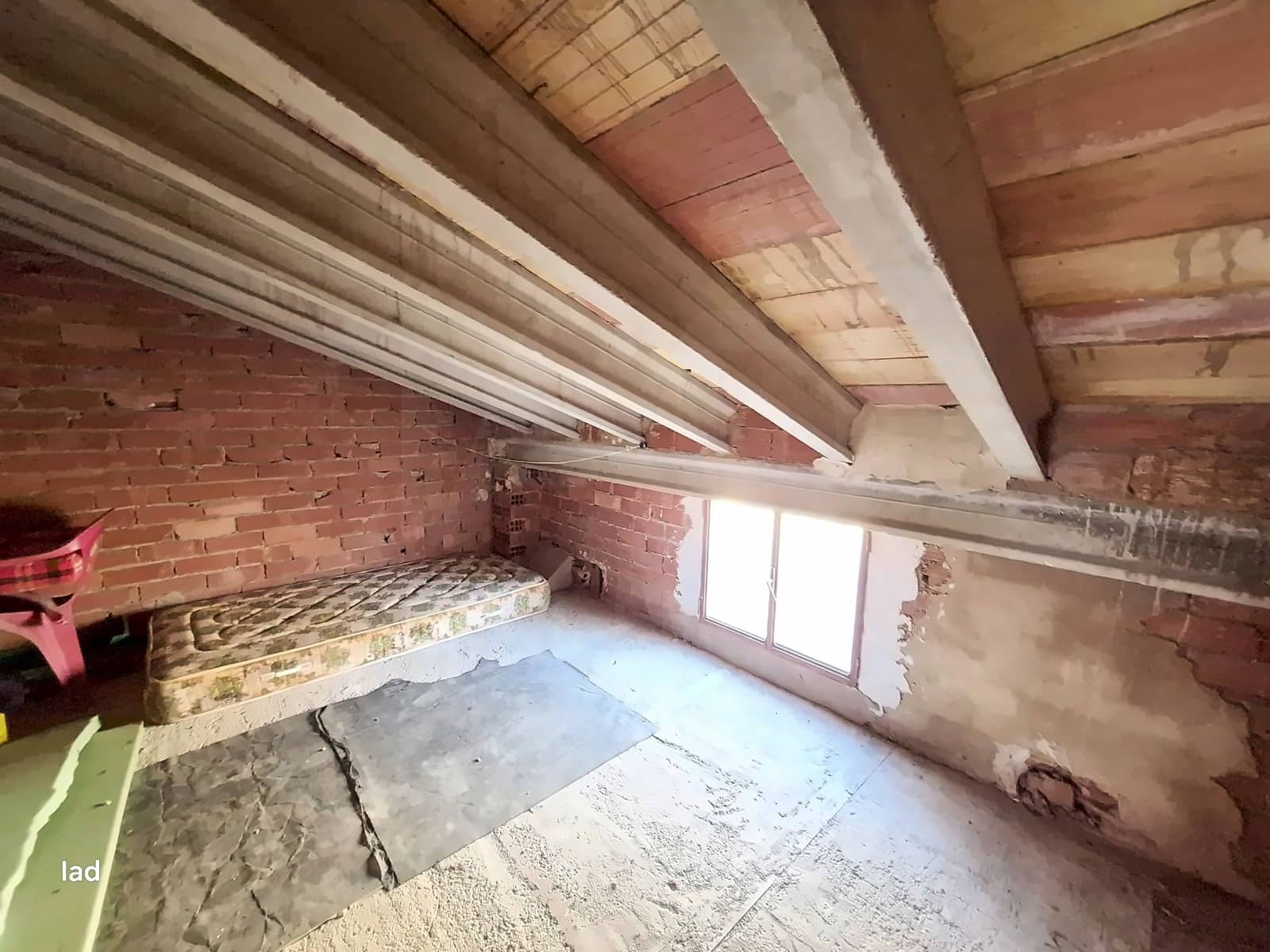 5 bedroom Townhouse for sale in Vall de Gallinera - € 79,000 (Ref: 10161995)