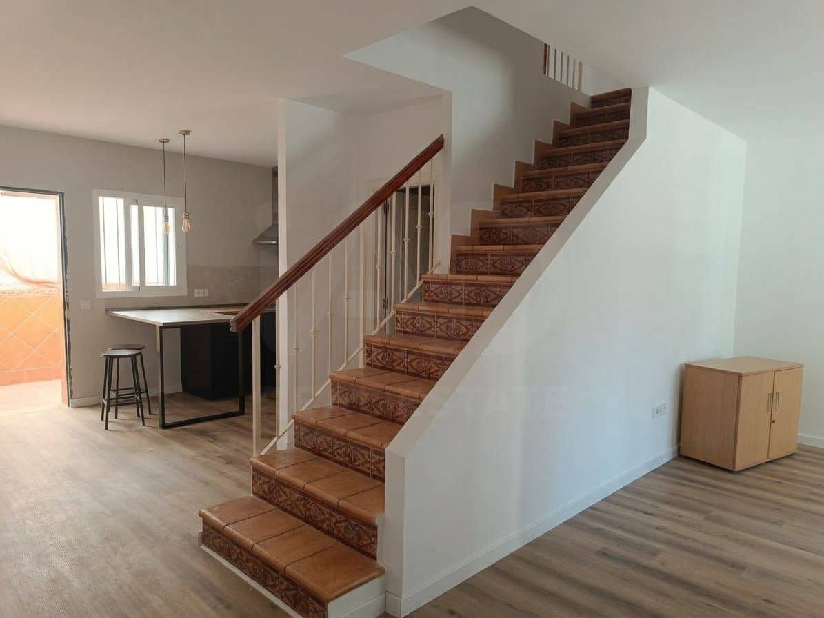 3 bedroom Terraced Villa for sale in Velez-Malaga - € 389,000 (Ref: 10162582)