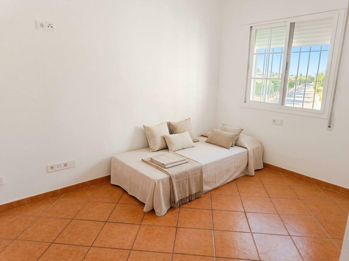 3 bedroom Terraced Villa for sale in Velez-Malaga - € 389,000 (Ref: 10162582)