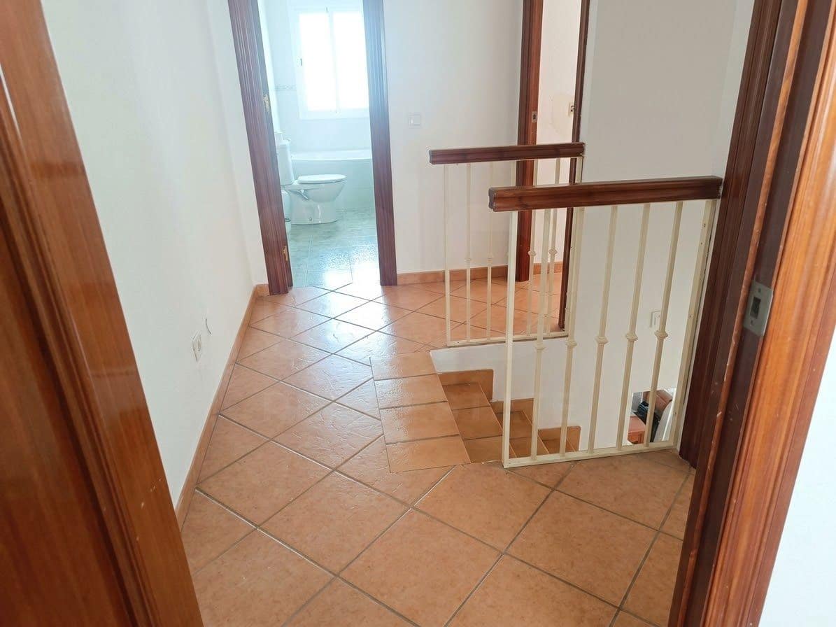 3 bedroom Terraced Villa for sale in Velez-Malaga - € 389,000 (Ref: 10162582)