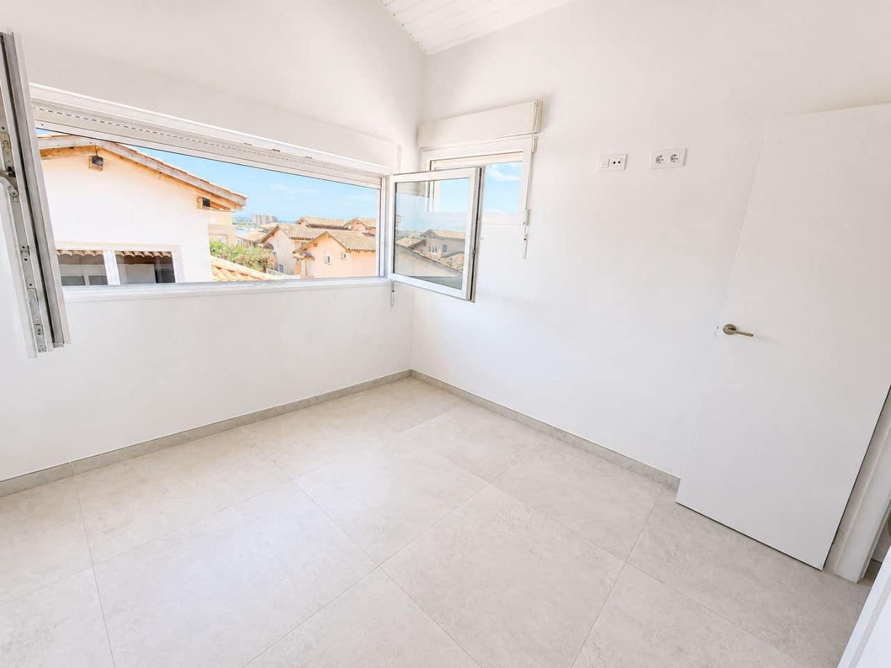 3 soverom Hus til salgs i Peniscola med svømmebasseng garasje - € 450 000 (Ref: 10162584)
