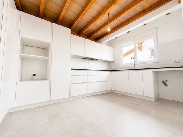 3 soverom Hus til salgs i Peñíscola med svømmebasseng garasje - € 450 000 (Ref: 10162584)