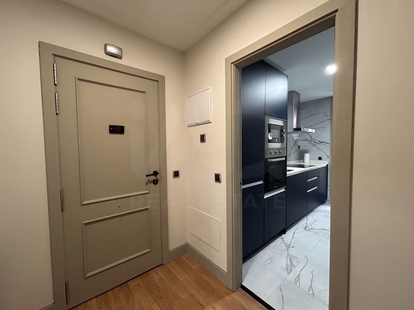 1 bedroom Apartment for rent in Madrid city with pool garage - € 1,400 (Ref: 10162585)